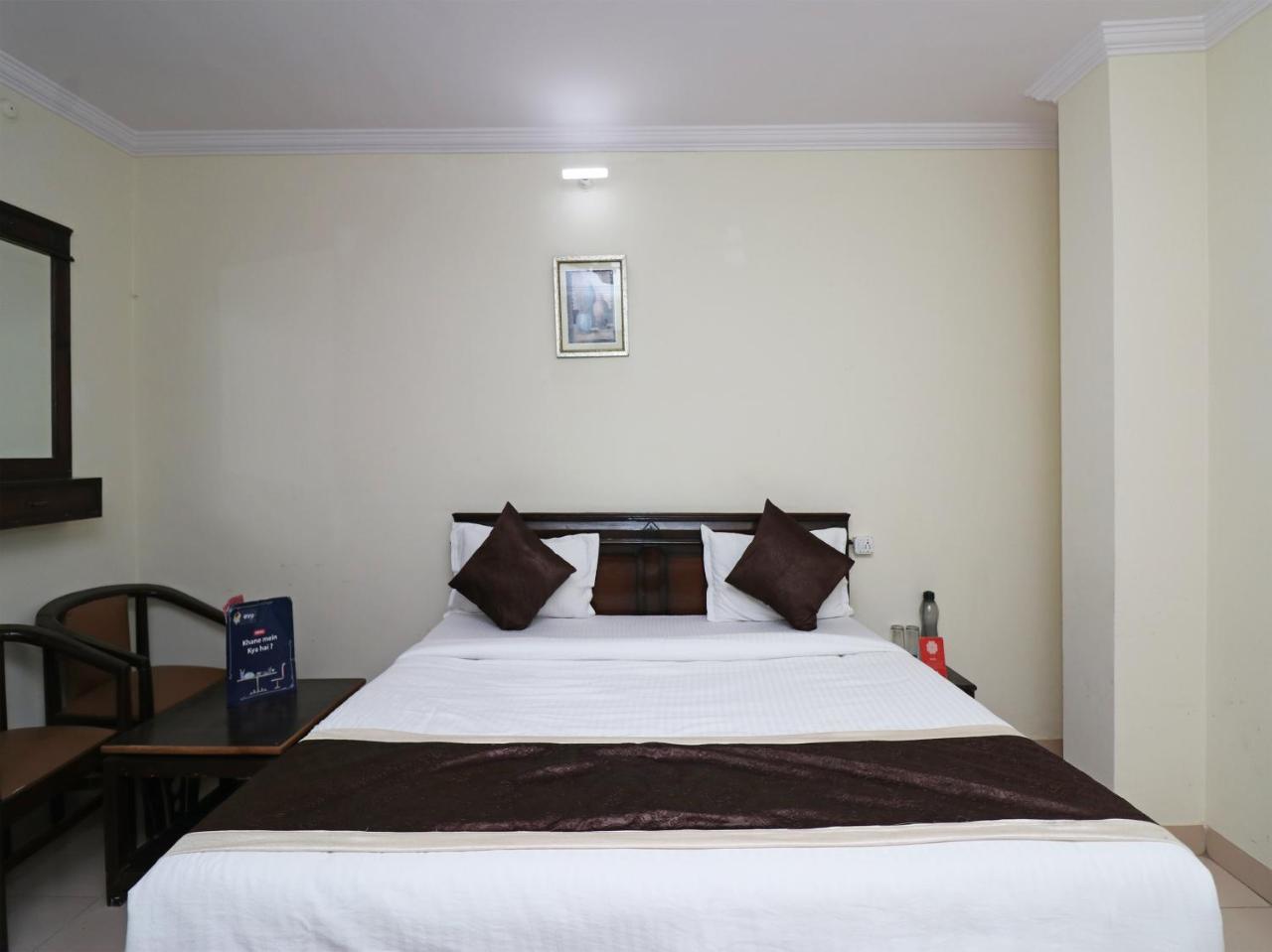 Oyo 23009 Hotel Maxx Lucknow Exterior photo